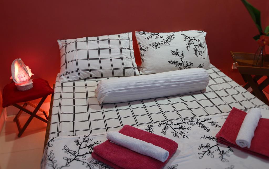 Blue Bamboo Hotel Balabag  Стая снимка
