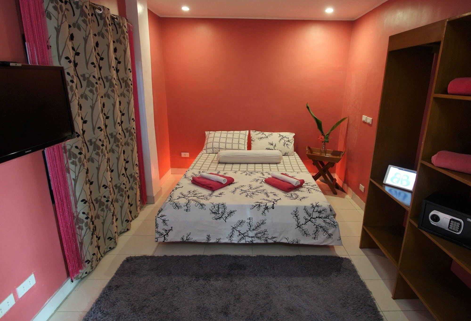 Blue Bamboo Hotel Balabag  Екстериор снимка