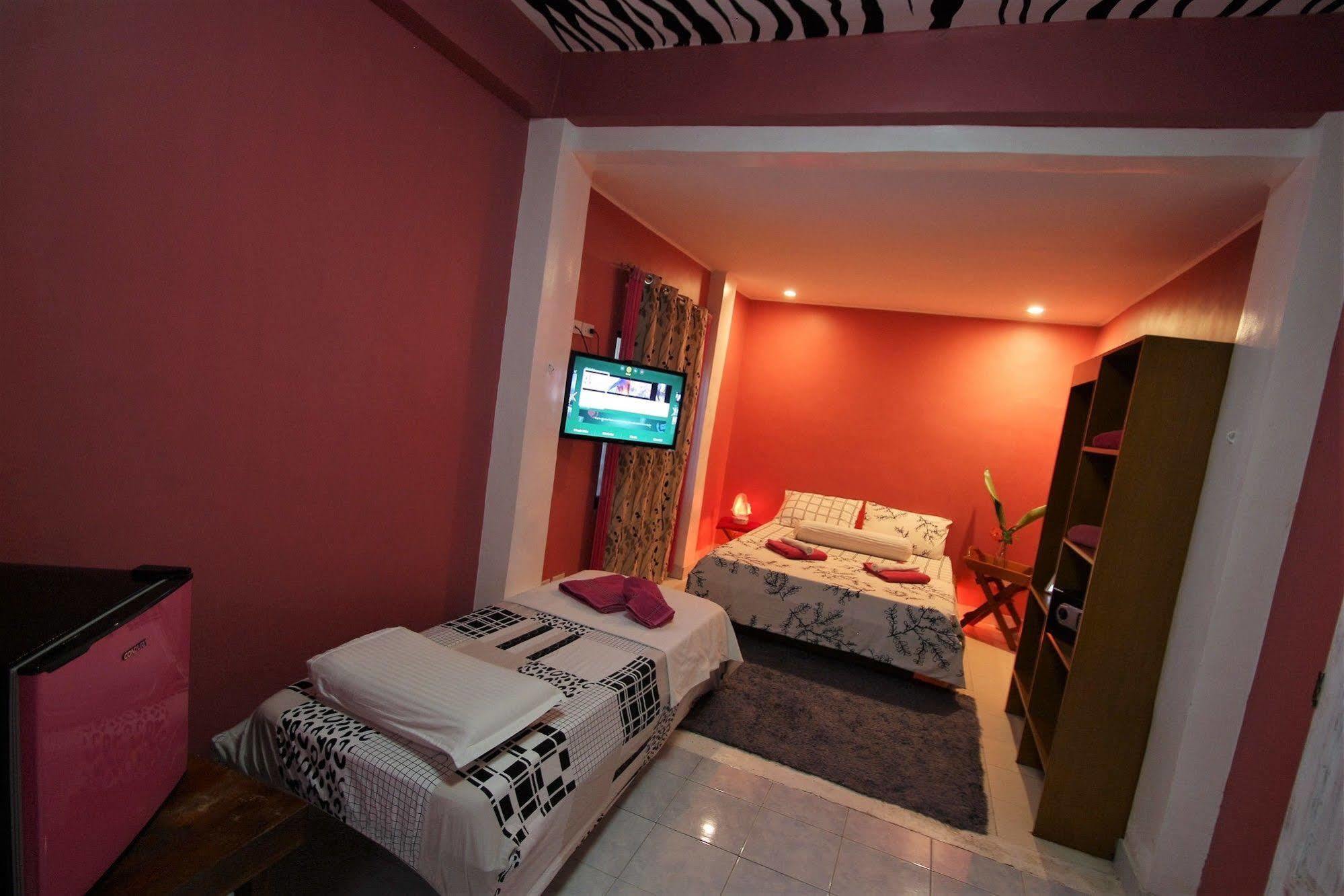 Blue Bamboo Hotel Balabag  Екстериор снимка